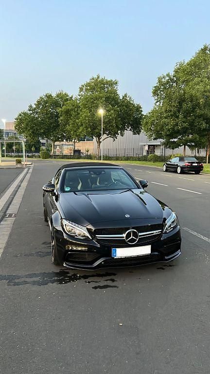 Schwarz Gebraucht 2018 Mercedes C63S AMG AMG Cabrio | 69.000 € (Teuer) - Bild 1/4