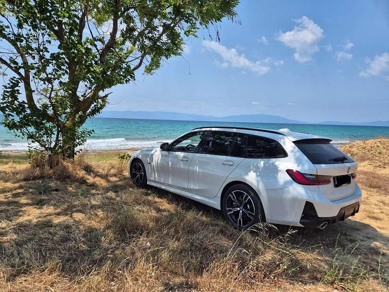 Weiß Gebraucht 2023 BMW 330e Shadowline Kombi | 39.999 € (Etwas zu teuer) - Bild 1/4