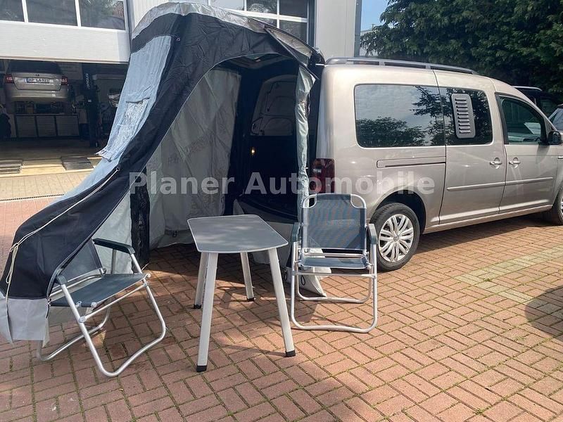 Beige Gebraucht 2020 VW Caddy Maxi Beach Van / Kleinbus | 27.990 € (Teuer) - Bild 1/4