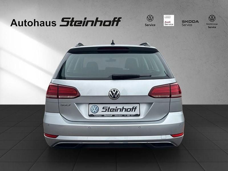 Gebraucht VW Golf VII 150 PS (110 kW) 2020 Silber Kombi