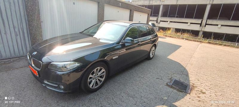 Schwarz Gebraucht 2016 BMW 520 Sport Line Kombi | 15.000 € (Fairer Preis) - Bild 1/4
