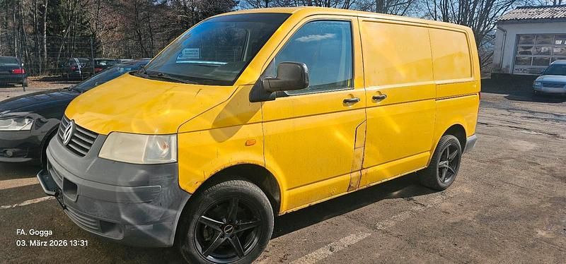 Second-hand VW Transporter 84 CP (61 kW) 2007 Galben Van