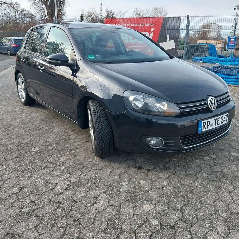 Gebraucht VW Golf VII Style 105 PS (77 kW) 2012 Schwarz Limousine