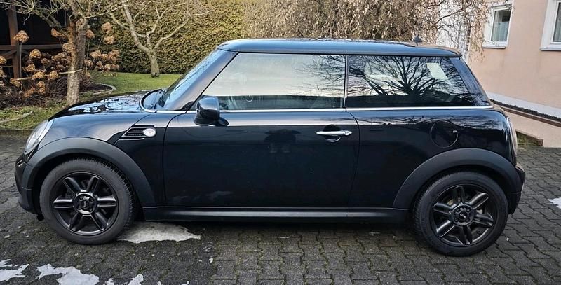 Gebraucht Mini Cooper 122 PS (89 kW) 2011 Schwarz Kleinwagen