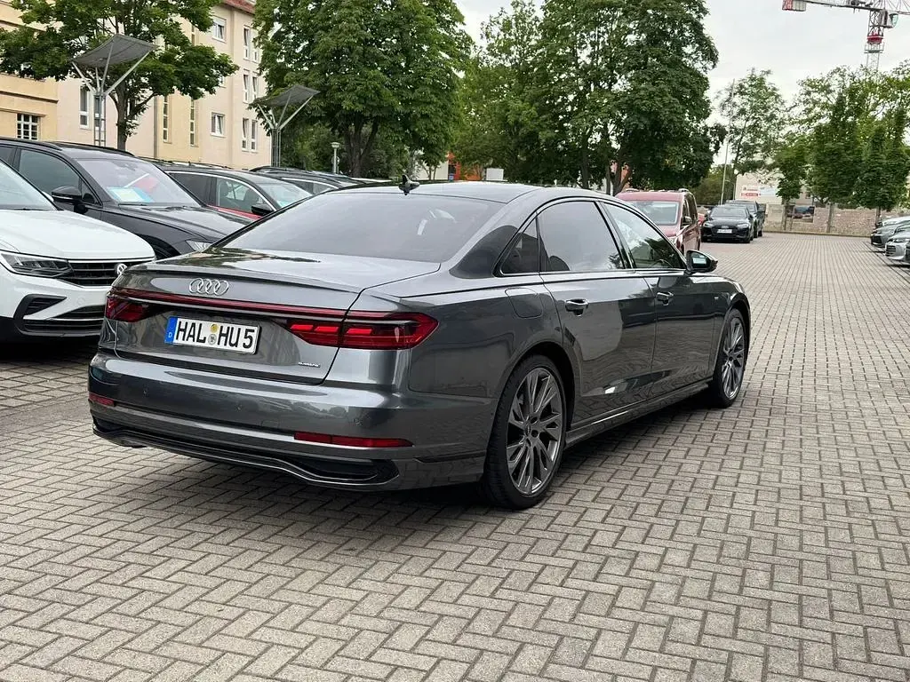 Gebraucht Audi A8L S-Line 460 PS (338 kW) 2022 Daytonagrau perleffekt Limousine
