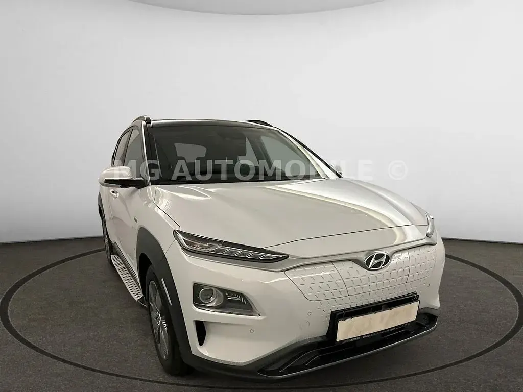 Gebraucht Hyundai Kona Premium 150 kW (204 PS) 2020 Weiß SUV