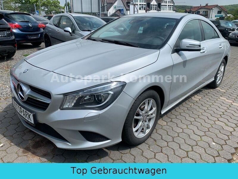 Gebraucht Mercedes CLA200 156 PS (114 kW) 2013 Silber Limousine