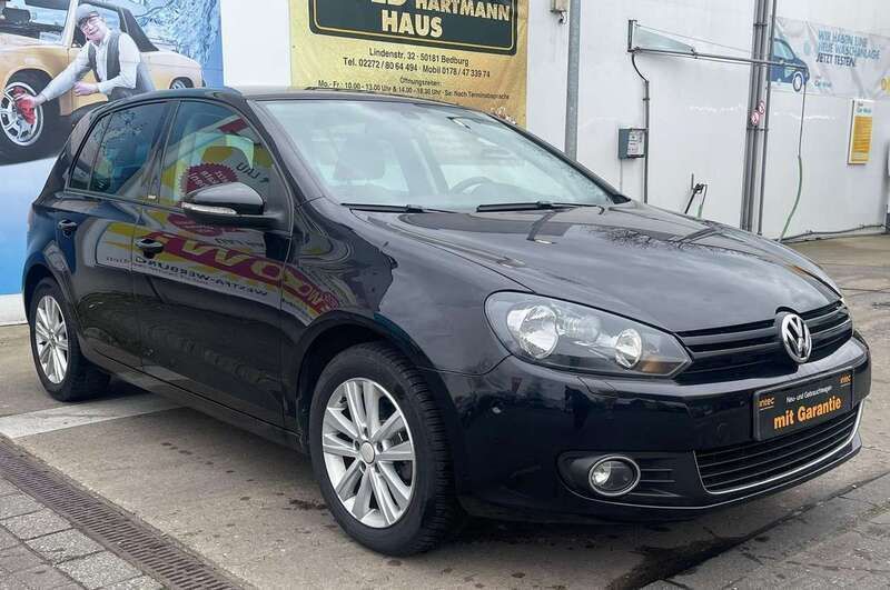 Schwarz Gebraucht 2012 VW Golf VII Style Kleinwagen | 5.499 € (Guter Preis) - Bild 1/4