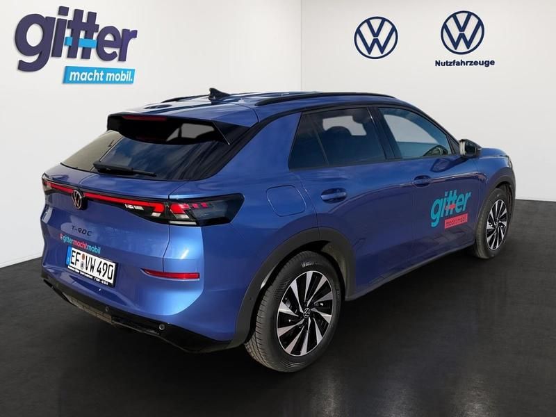Gebraucht VW T-Roc IQ Drive 150 PS (110 kW) 2025 Blau SUV