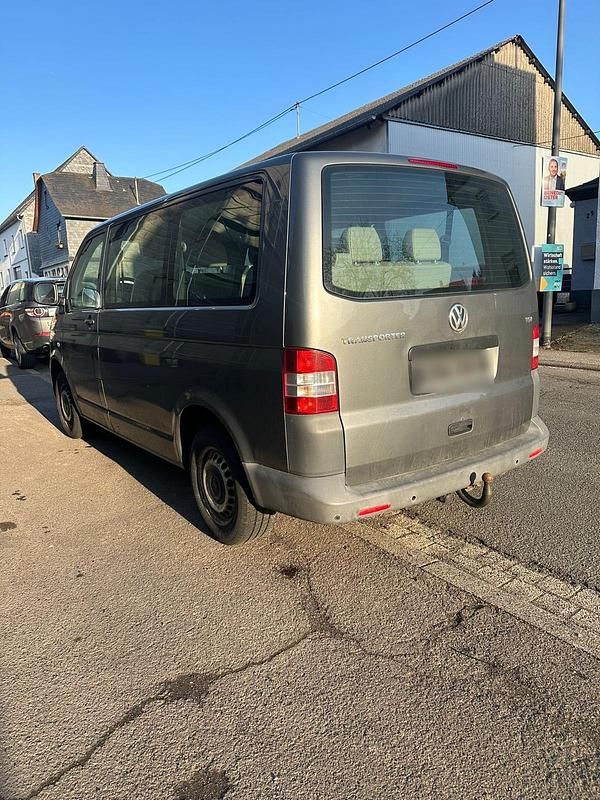 Gebraucht VW Transporter 140 PS (102 kW) 2010 Grau Van