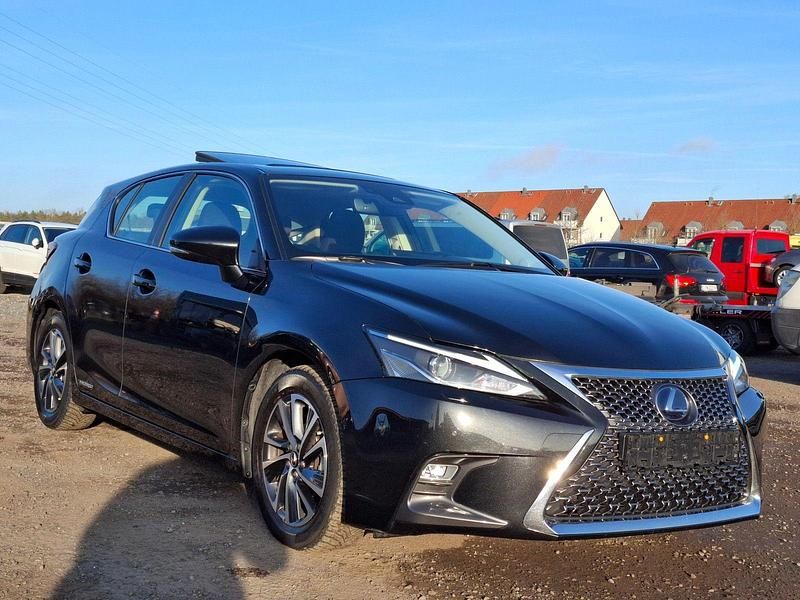 Gebraucht Lexus CT200h 136 PS (100 kW) 2020 Schwarz Limousine