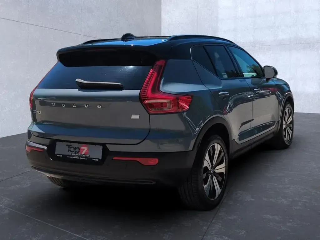 Używany Volvo XC40 Ultimate 169 kW (231 KM) 2022 Szary SUV