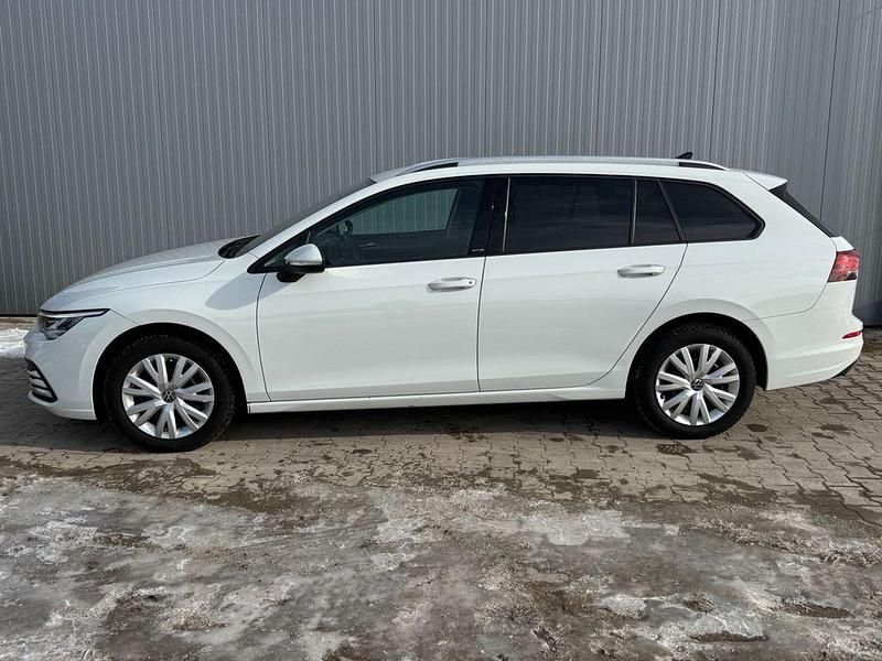 Gebraucht VW Golf VIII Active 116 PS (85 kW) 2022 Weiß Kombi
