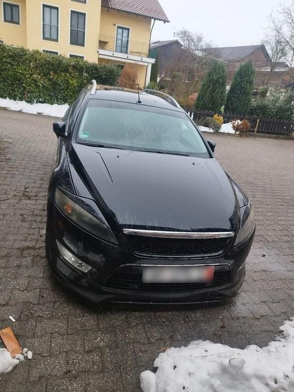 Gebraucht Ford Mondeo Titanium 140 PS (102 kW) 2010 Schwarz Kombi