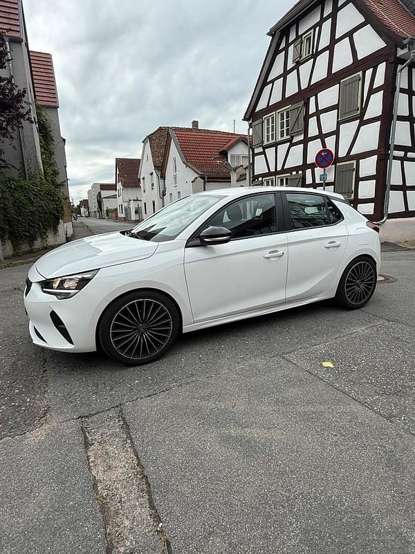 Weiß Gebraucht 2021 Opel Corsa Kleinwagen | 7.900 € (Fairer Preis) - Bild 1/4