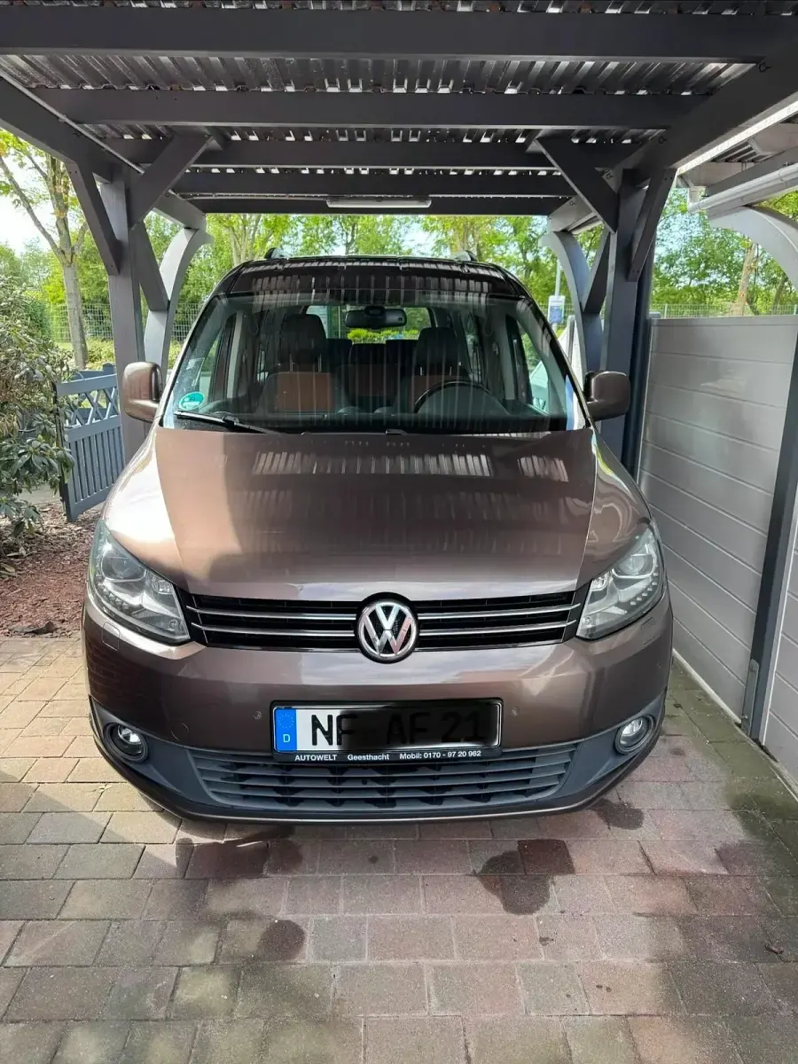 Second-hand VW Caddy Maxi 102 CP (75 kW) 2013 Maro Monovolum