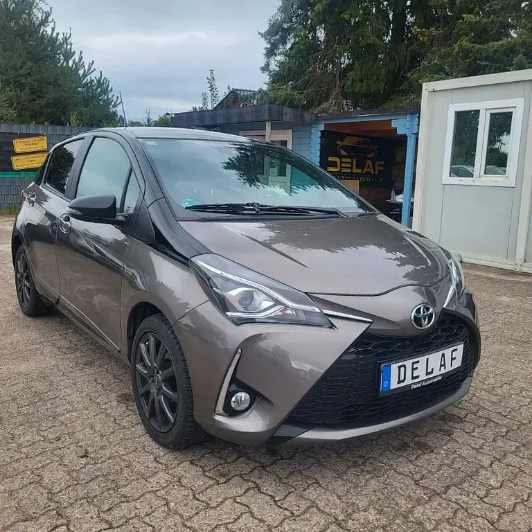 Gebraucht Toyota Yaris Style 111 PS (81 kW) 2017 Limousine