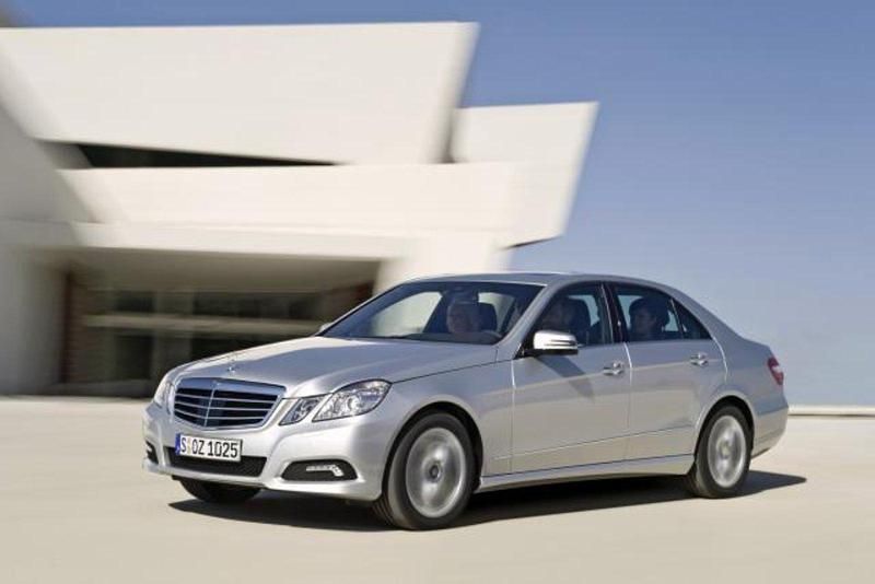 Gebraucht 2009 Mercedes E220 Limousine | 13.000 € - Bild 1/2