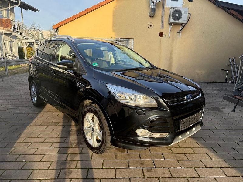 Gebraucht Ford Kuga 163 PS (119 kW) 2014 Schwarz SUV