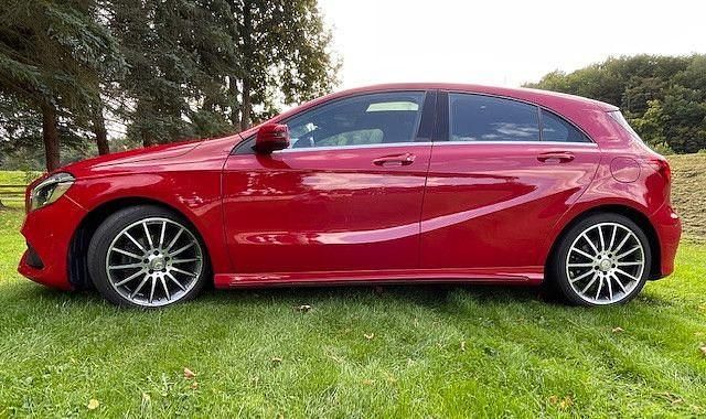 Rot Gebraucht 2015 Mercedes A180 AMG line Limousine | 17.200 € (Fairer Preis) - Bild 1/4