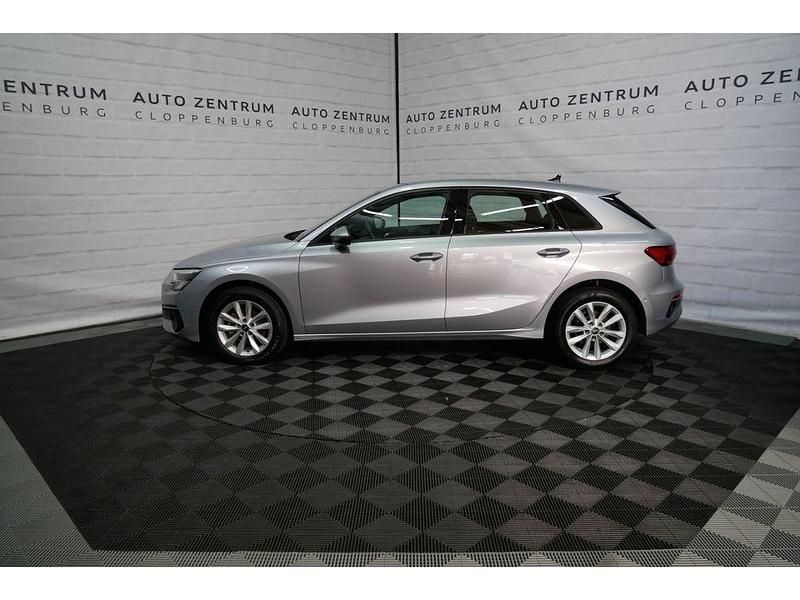 Gebraucht Audi A3 116 PS (85 kW) 2022 Silber Limousine