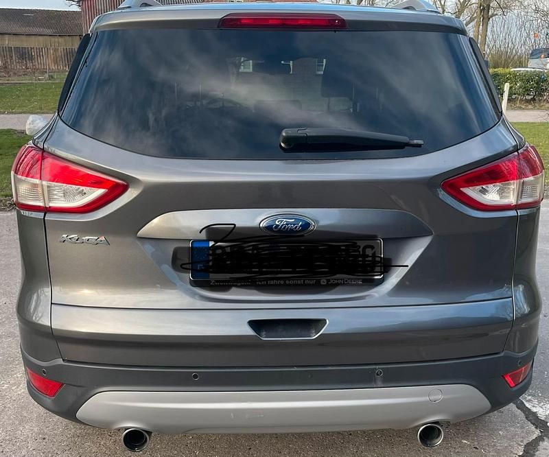 Gebraucht Ford Kuga 140 PS (102 kW) 2014 Grau SUV