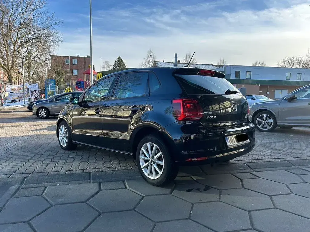 Gebraucht VW Polo LOUNGE 90 PS (66 kW) 2015 Schwarz Limousine