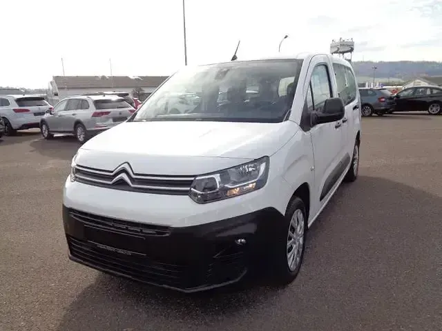 Gebraucht Citroën Berlingo 261 PS (191 kW) 2021 Weiß Van / Kleinbus
