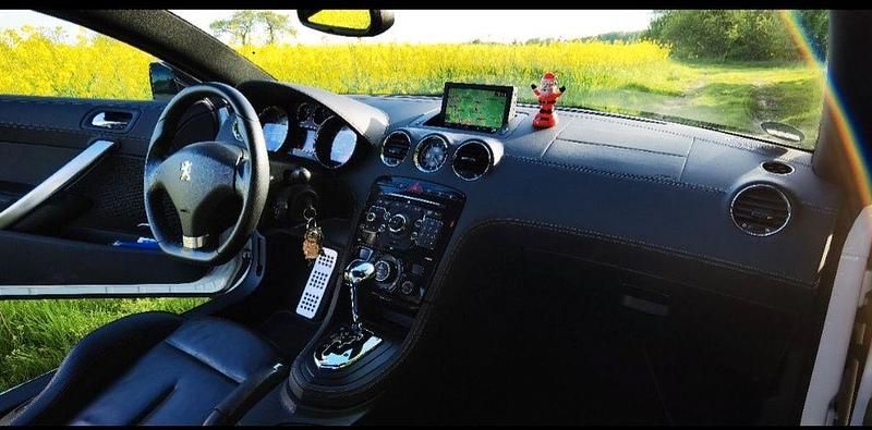 Gebraucht Peugeot RCZ 156 PS (114 kW) 2012 Weiß Coupé