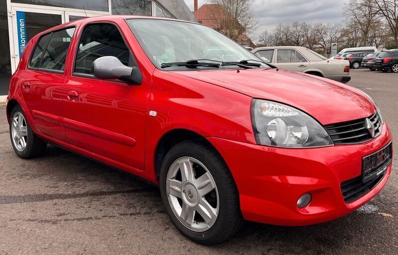 Rot Gebraucht 2012 Renault Clio II Campus Kleinwagen | 3.400 € (Fairer Preis) - Bild 1/4