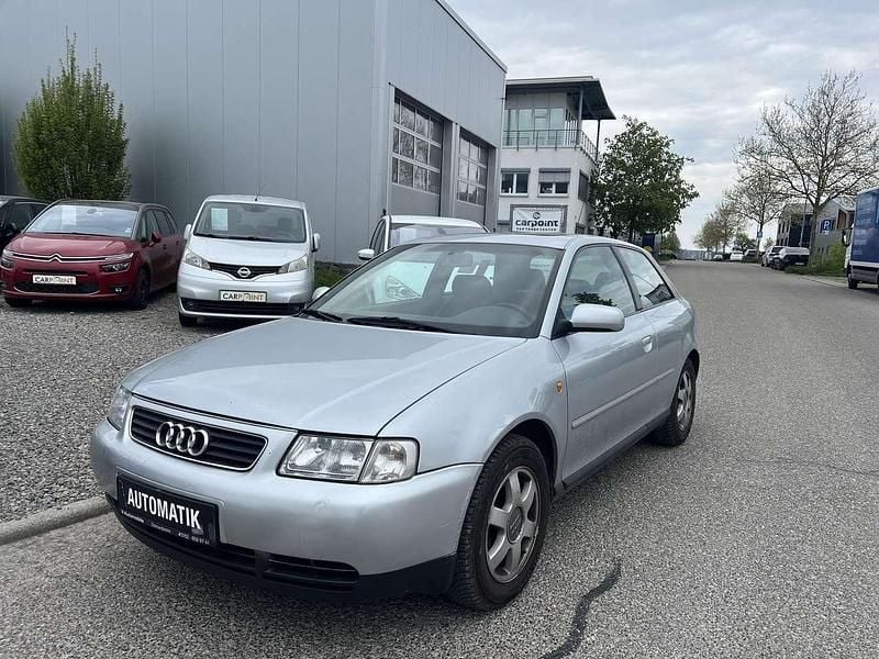 Second-hand Audi A3 102 CP (75 kW) 1999 Argintiu Hatchback
