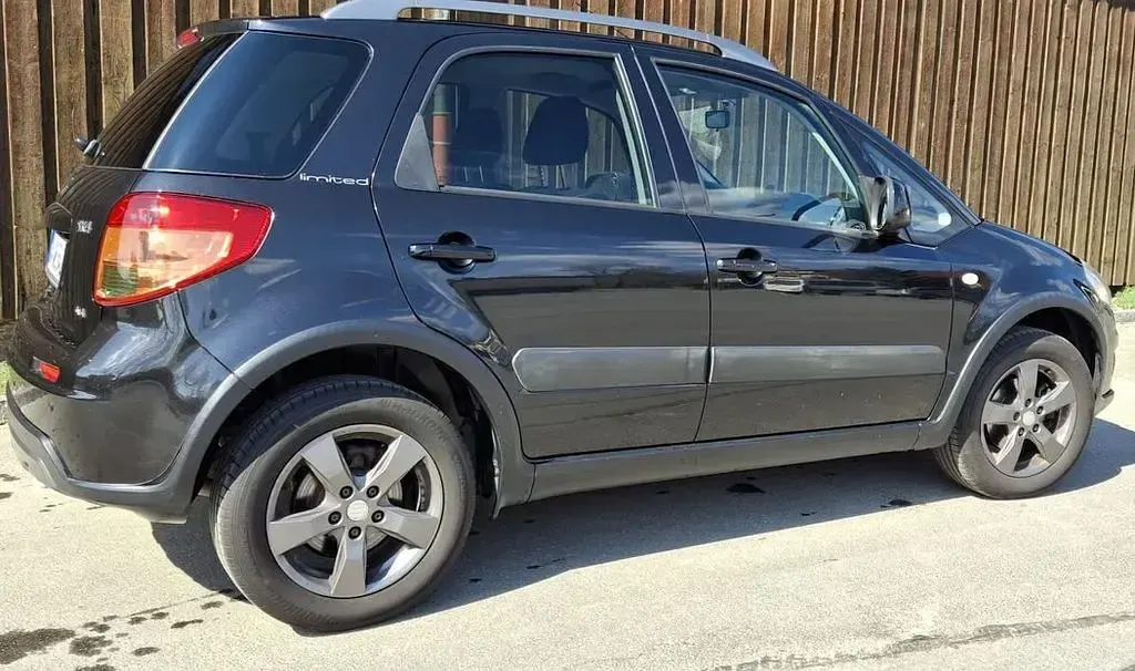 Gebraucht Suzuki SX4 Limited 120 PS (88 kW) 2011 Schwarz Limousine