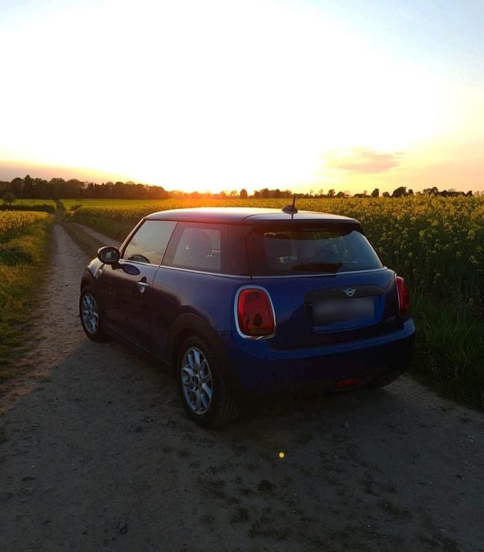 Usado Mini ONE 105 HP (77 kW) 2019 Azul Citadino