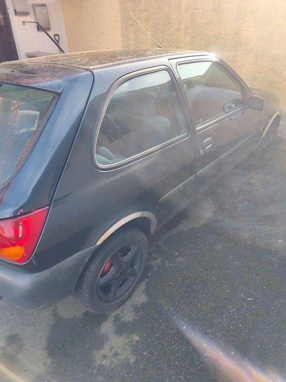 Gebraucht Ford Fiesta Ghia 75 PS (55 kW) 1996 Grau Kleinwagen