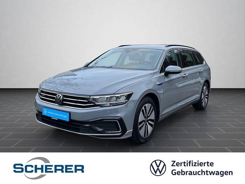 Gebraucht VW Passat GTE 218 PS (160 kW) 2022 Mondsteingrau Kombi