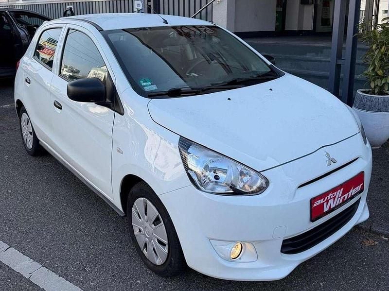 Gebraucht Mitsubishi Space Star 71 PS (52 kW) 2014 Islandweiß Limousine