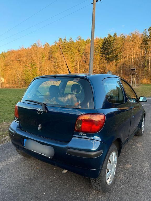 Gebraucht Toyota Yaris 65 PS (47 kW) 2005 Blau Kleinwagen