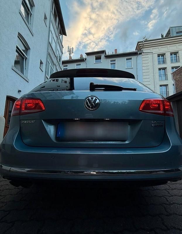 Gebraucht VW Passat Highline 140 PS (102 kW) 2012 Kombi