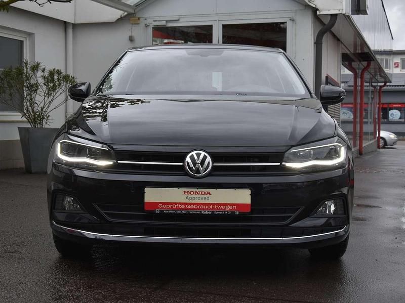 Gebraucht VW Polo Highline 116 PS (85 kW) 2020 Deep black perleffekt Kleinwagen