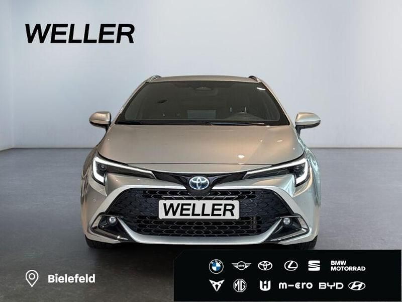 Gebraucht Toyota Corolla Team 140 PS (102 kW) 2025 Silber Kombi