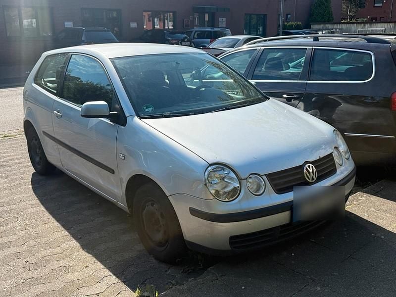 Silber Gebraucht 2002 VW Polo Kleinwagen | 399 € (Superpreis) - Bild 1/4
