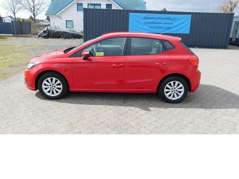 Gebraucht Seat Ibiza Style 80 PS (58 kW) 2023 Emocionrot s3h Kleinwagen