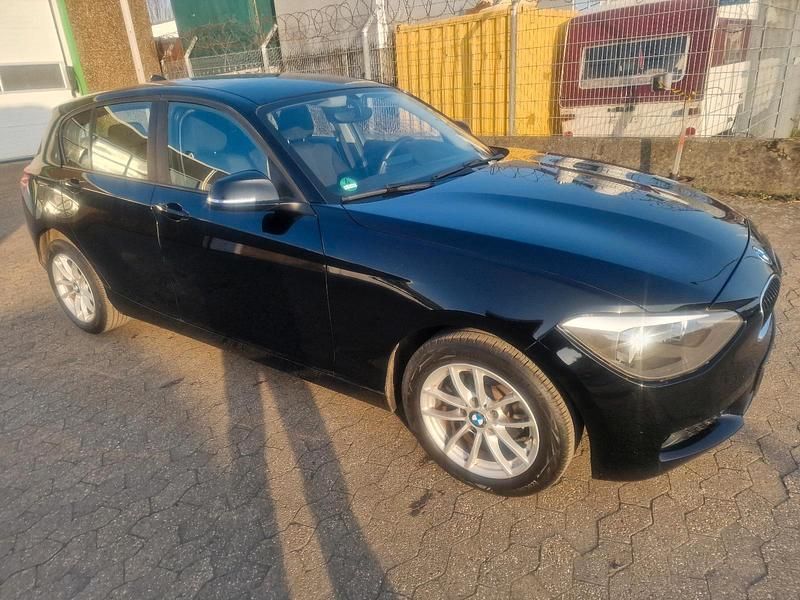 Gebraucht BMW 116 136 PS (100 kW) 2014 Schwarz Kleinwagen