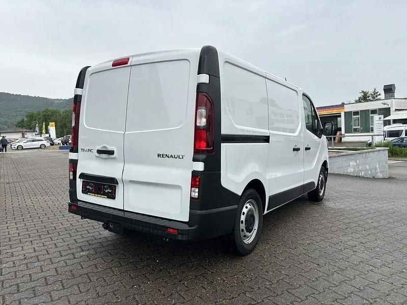 Gebraucht Renault Trafic Komfort 81 PS (59 kW) 2023 Weiß Van / Kleinbus