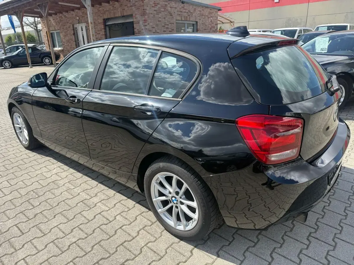 Gebraucht BMW 116 Advantage 136 PS (100 kW) 2014 Schwarz Kleinwagen