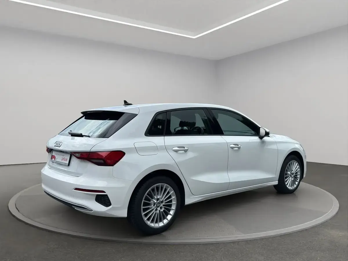 Gebraucht Audi A3 Advanced 150 PS (110 kW) 2023 Ibisweiß Limousine