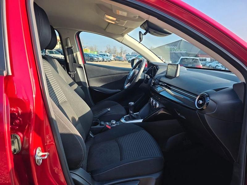 Gebraucht Mazda 2 Kizoku 90 PS (66 kW) 2019 Rot Limousine