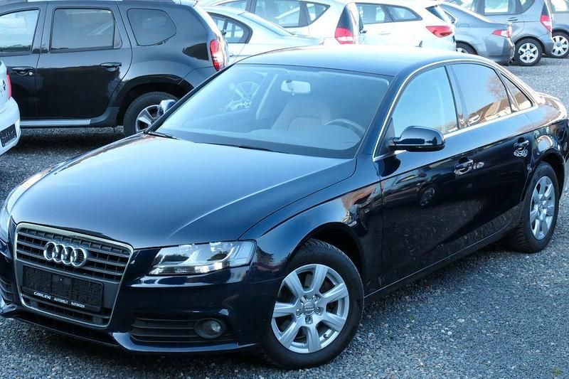 Gebraucht Audi A4 Ambiente 160 PS (117 kW) 2009 Blau Limousine
