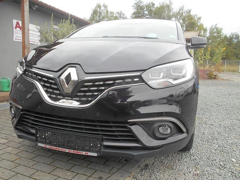 Schwarz Gebraucht 2018 Renault Scénic IV Initiale Paris Van / Kleinbus | 14.490 € (Fairer Preis) - Bild 1/4