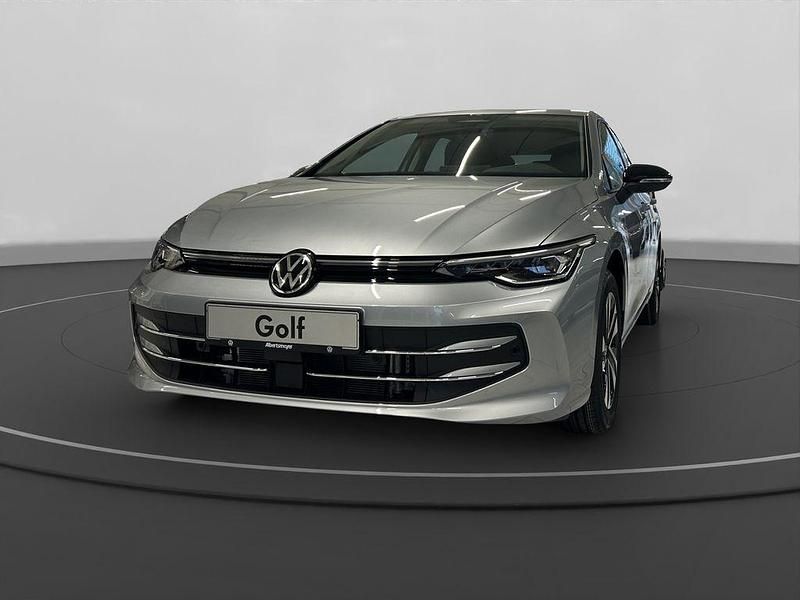 Neu VW Golf VIII 116 PS (85 kW) 2026 Silber Limousine